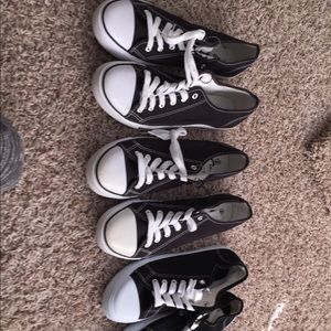 New women’s shoes black and white 3/$15